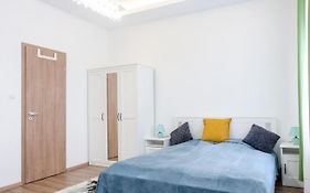 3 En Suit Bedroom Flat In The Main Centre For 6Ppl, 3Bdr,3Bthr,Ac
