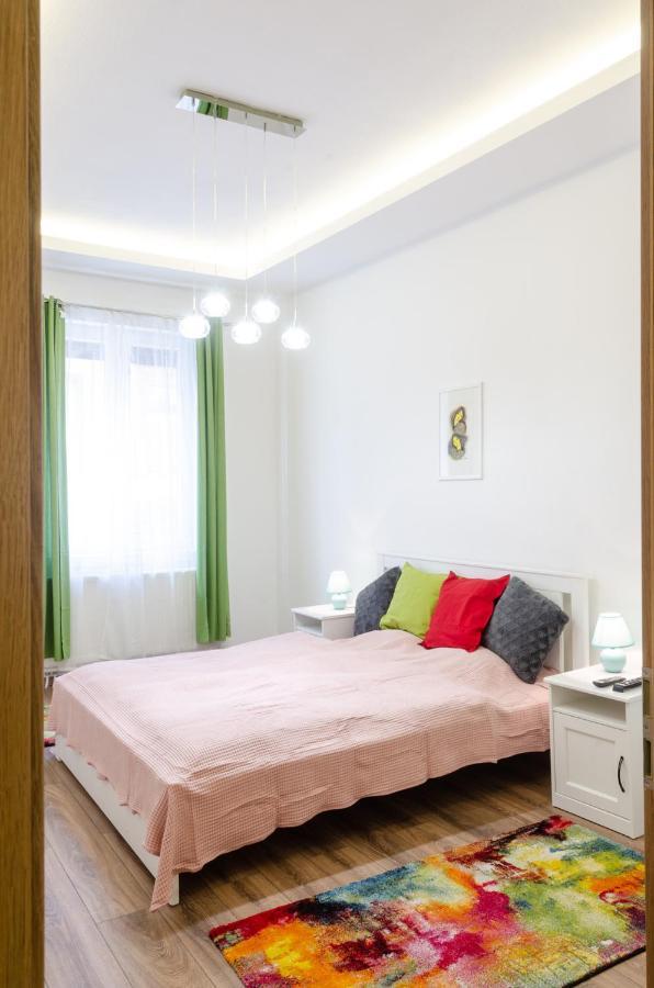 3 En Suit Bedroom Flat In The Main Centre For 6Ppl, 3Bdr,3Bthr,Ac Budapešť Exteriér fotografie