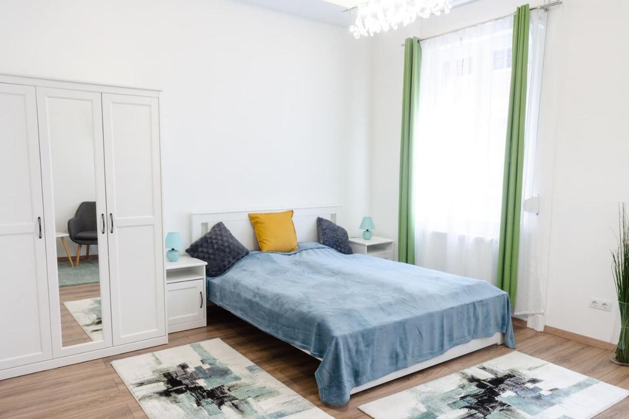 3 En Suit Bedroom Flat In The Main Centre For 6Ppl, 3Bdr,3Bthr,Ac Budapešť Exteriér fotografie